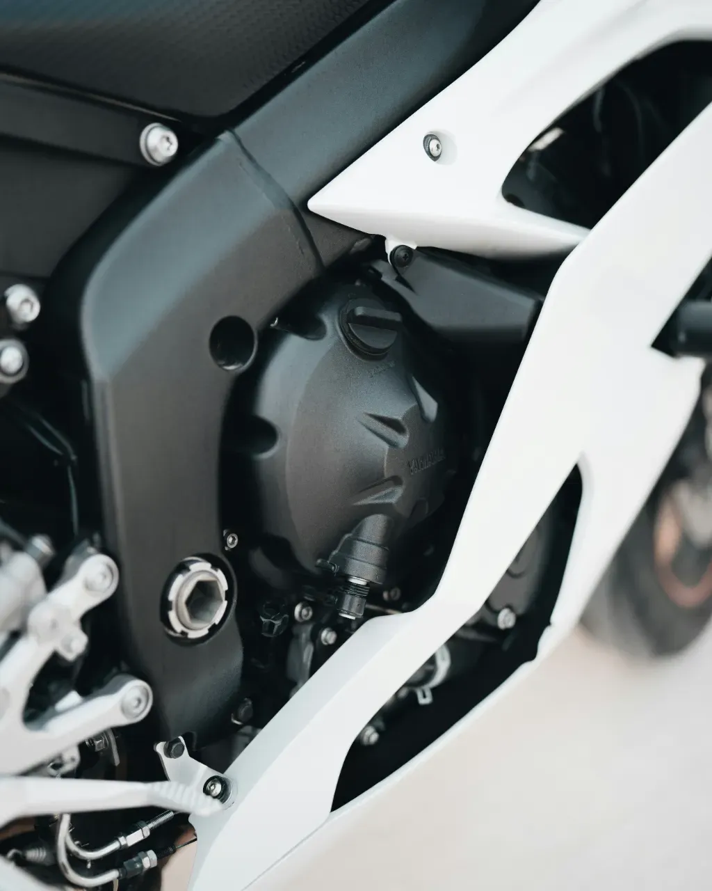 Producent elementów gumowych – jakie normy i parametry decydują o jakości wyrobów?